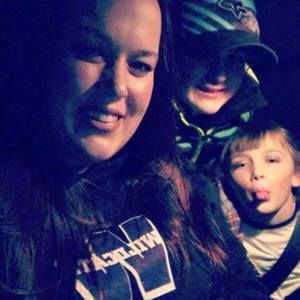 Meet your Posher, Caitlin